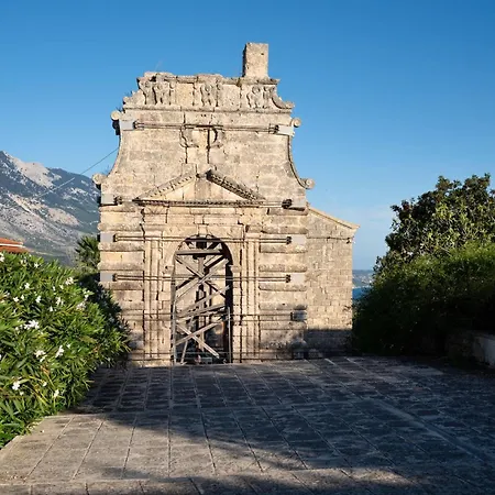 Antreas Mentoros Villa *